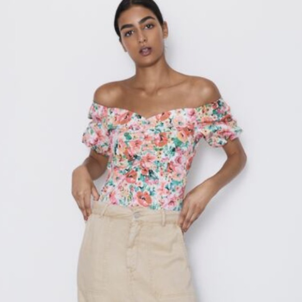 Zara Floral off the shoulder top